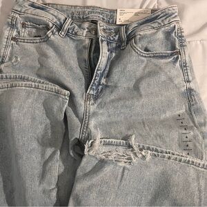 American Eagle Jeans size 4/27. Dreamy Drape Super High Rise Baggy Wide Leg